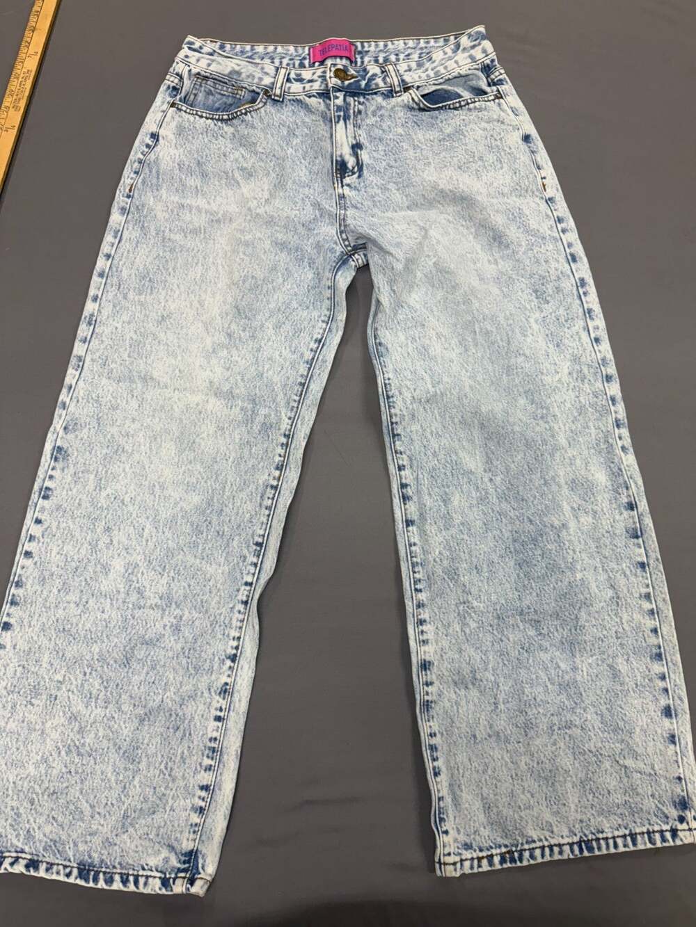 Telepatia Women’s Wide Leg Jeans Light Wash Denim Pink Bow Embroidered Size 13